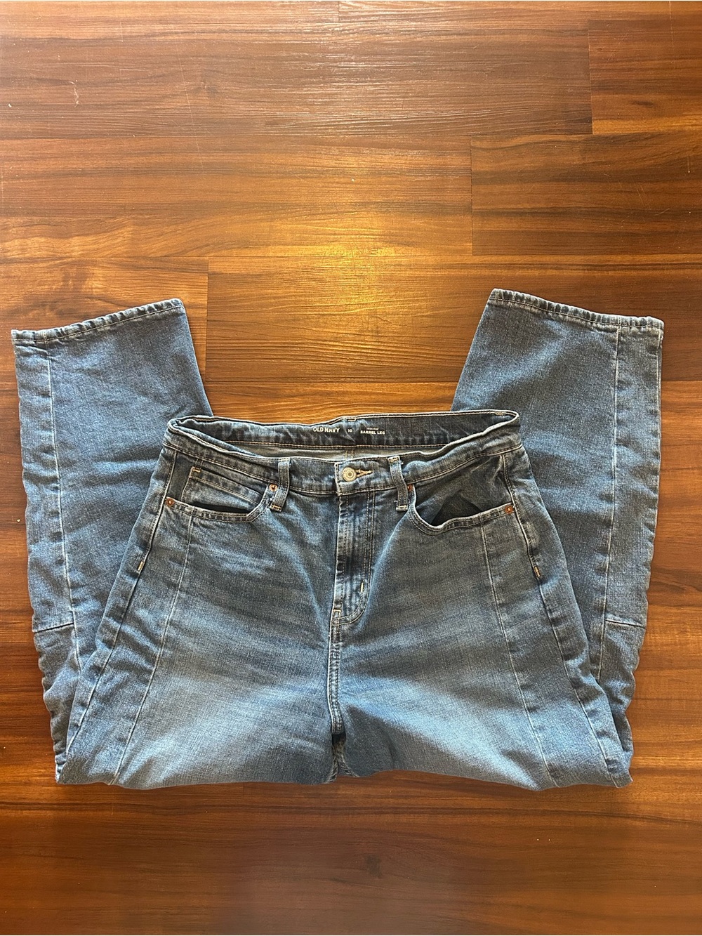 Old Navy high rise barrel Women’s Jeans — Medium Blue